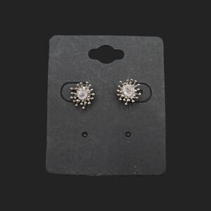 Silver Tone Sunburst Stud Earrings Round Clear Stone Celestial Starburst E14980